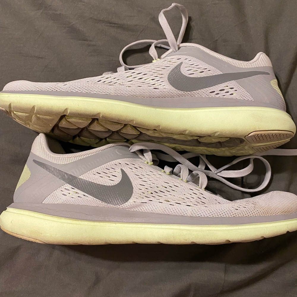 Nike 2016 running shoes mint and grey